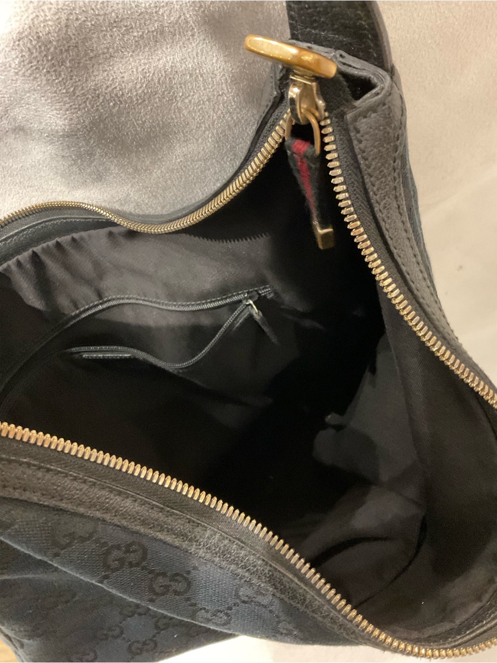 Gucci Bag - Picture 10 of 12